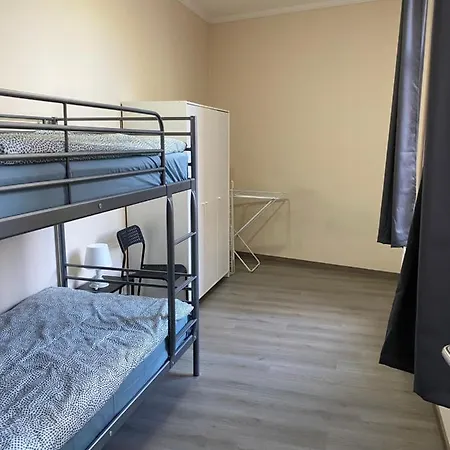 Plantin 3 Sleeping 2 Bathrooms. Apartment